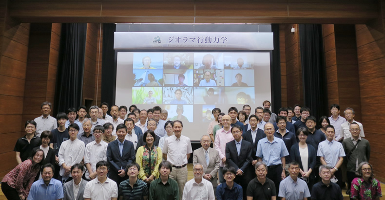 領域全体会議を北海道大学で開催しました